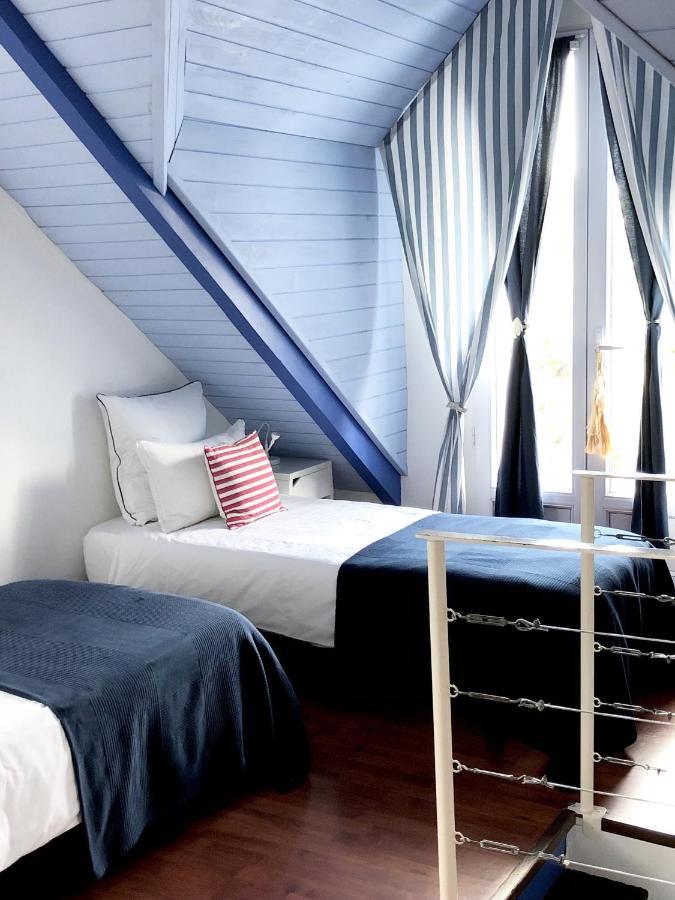 Casa de Férias Charmante Maison Entre Marche Et Tourelles *